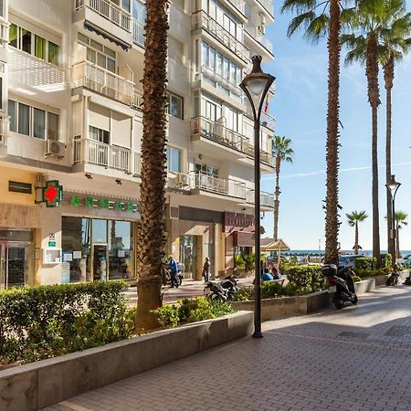 Mp7 Renovated Apartment Right On The Beach 700 Meters Away From Old Town Málaga Exterior foto
